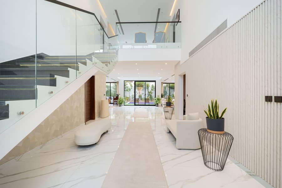 Luxury 5-Bedroom Standalone Villa — photo 2