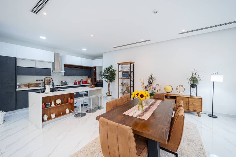 Luxury 5-Bedroom Standalone Villa — photo 15