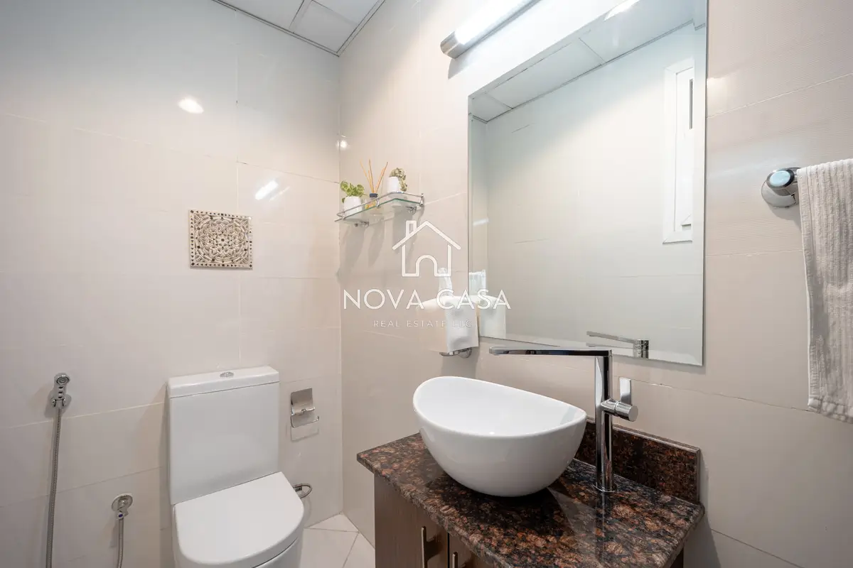 3-Bedroom + Maid's Room, Skyline View — photo 9