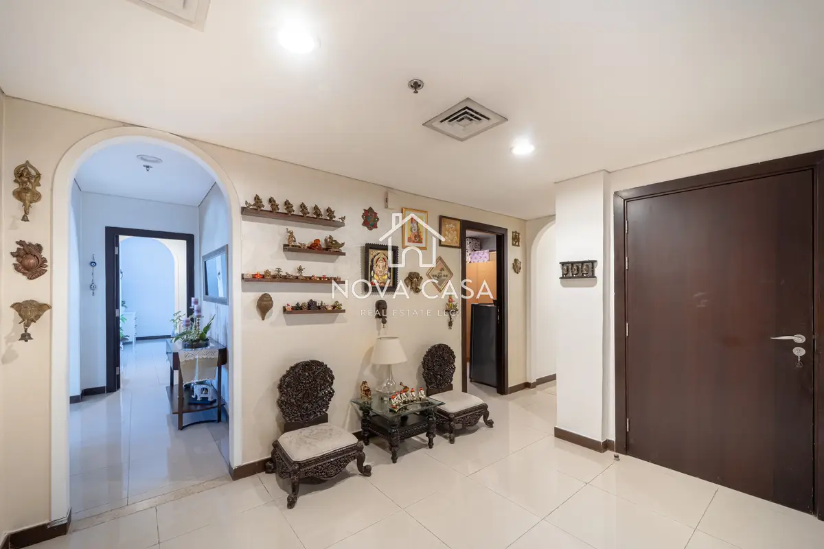 3-Bedroom + Maid's Room, Skyline View — photo 10