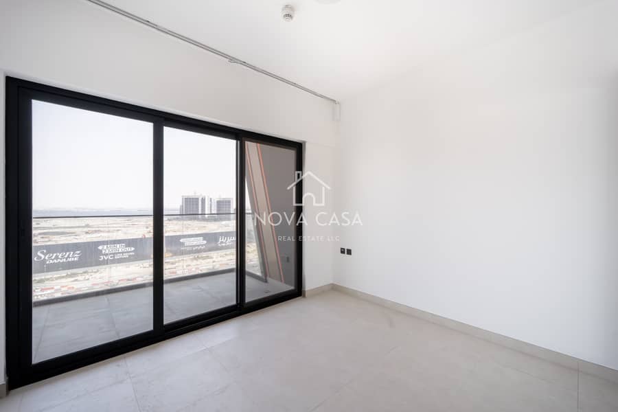 3-Bedroom Corner Unit, Full Creek View — photo 8
