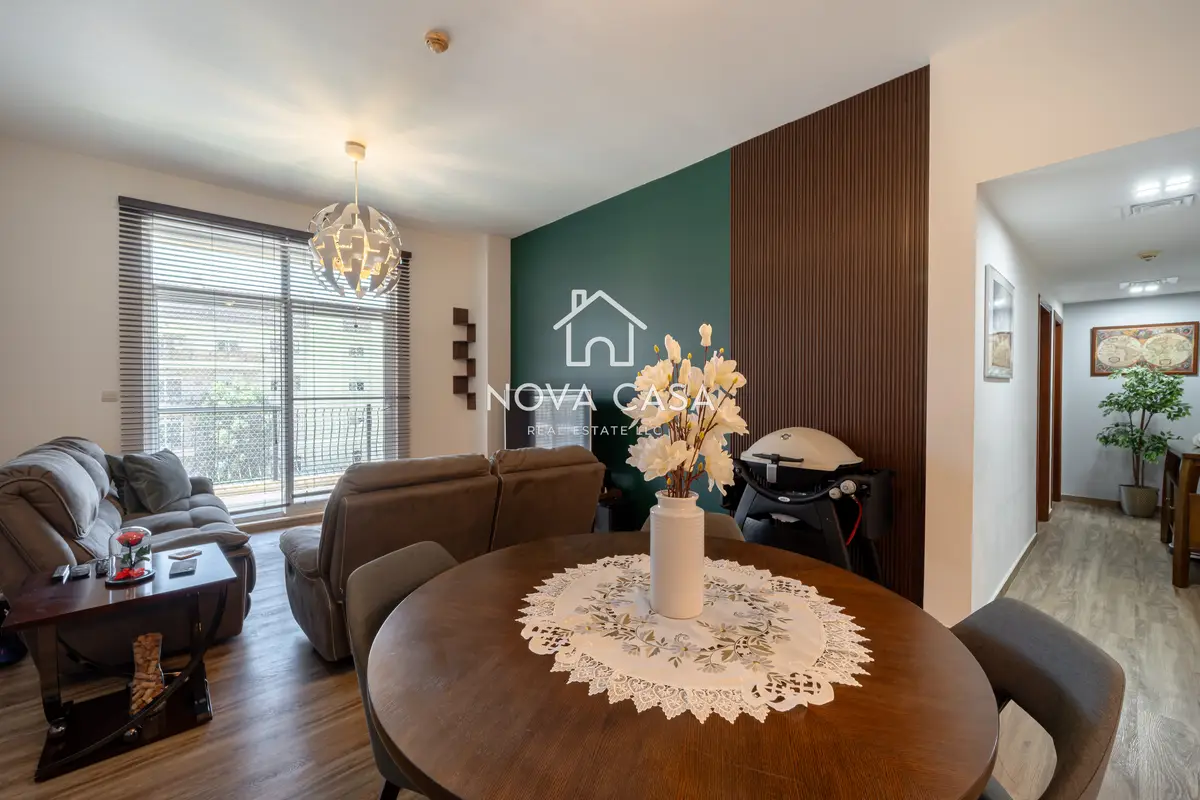 Renovated 2-Bedroom, Park Facing — photo 11