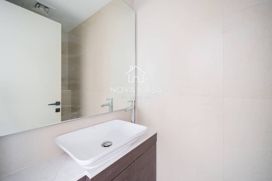 Vacant 1-Bedroom, Semi-Furnished — photo 12