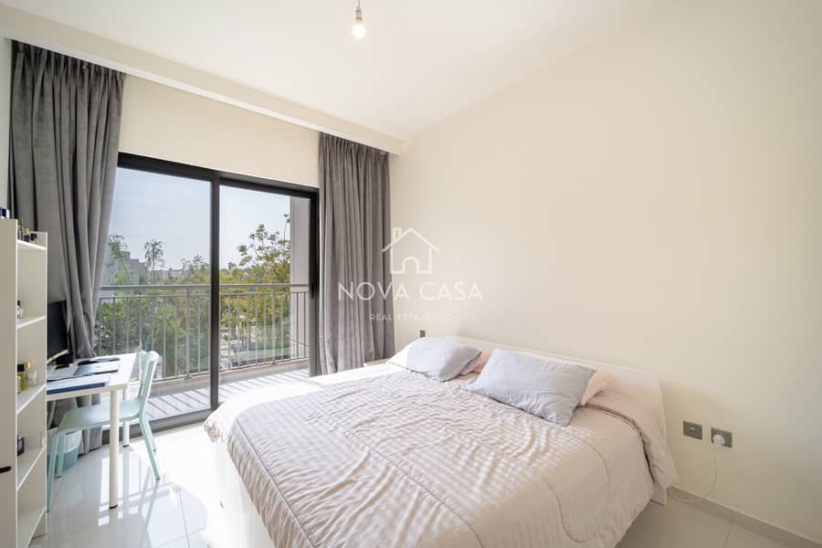 Renovated 3-Bedroom Townhouse — photo 13