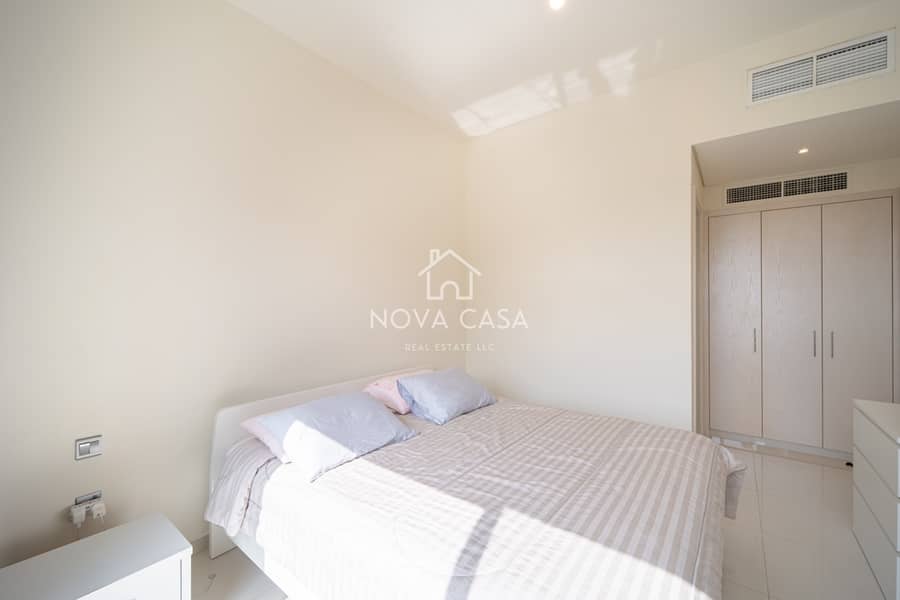 Renovated 3-Bedroom Townhouse — photo 14