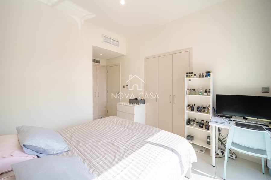 Renovated 3-Bedroom Townhouse — photo 15