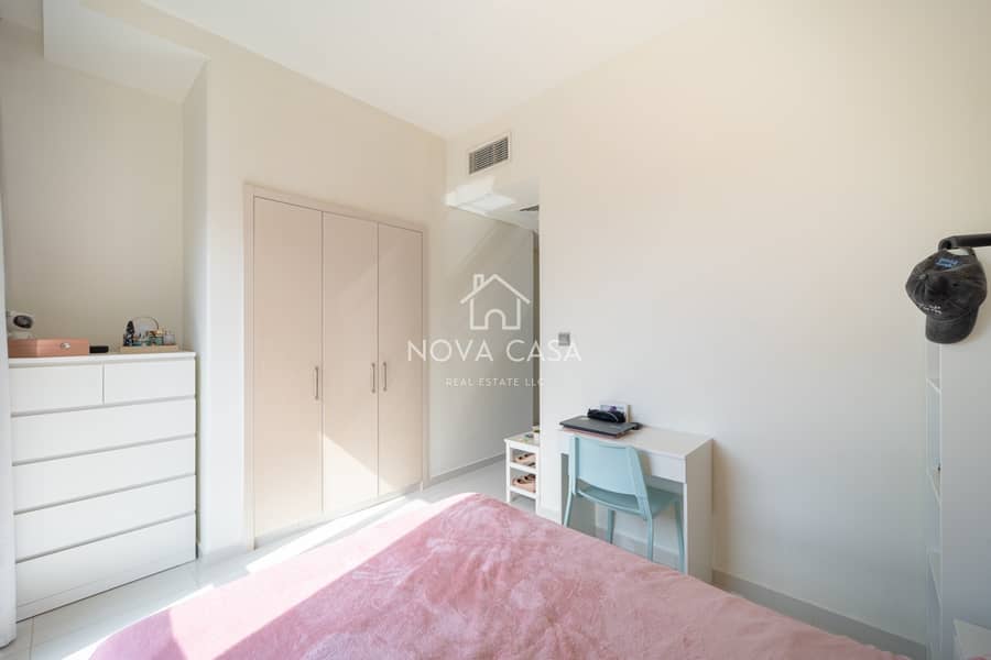 Renovated 3-Bedroom Townhouse — photo 22