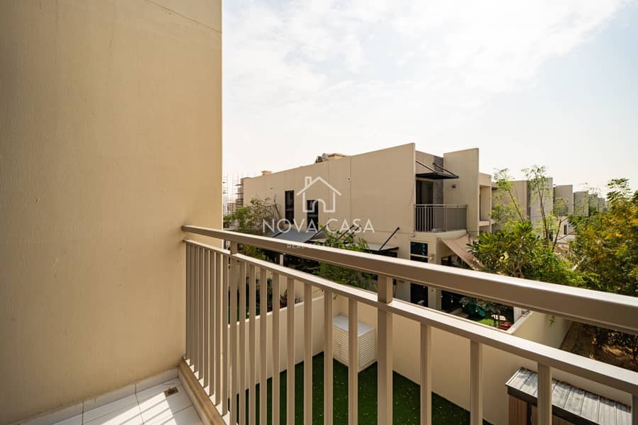 Renovated 3-Bedroom Townhouse — photo 23