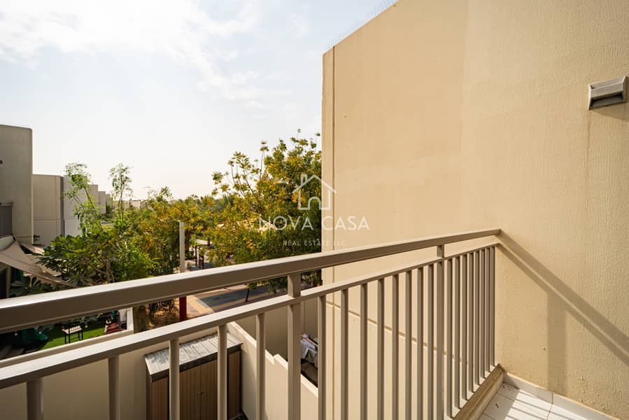 Renovated 3-Bedroom Townhouse — photo 24